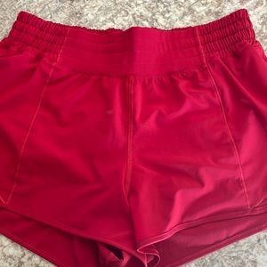 Lululemon hotty hot shorts size 8